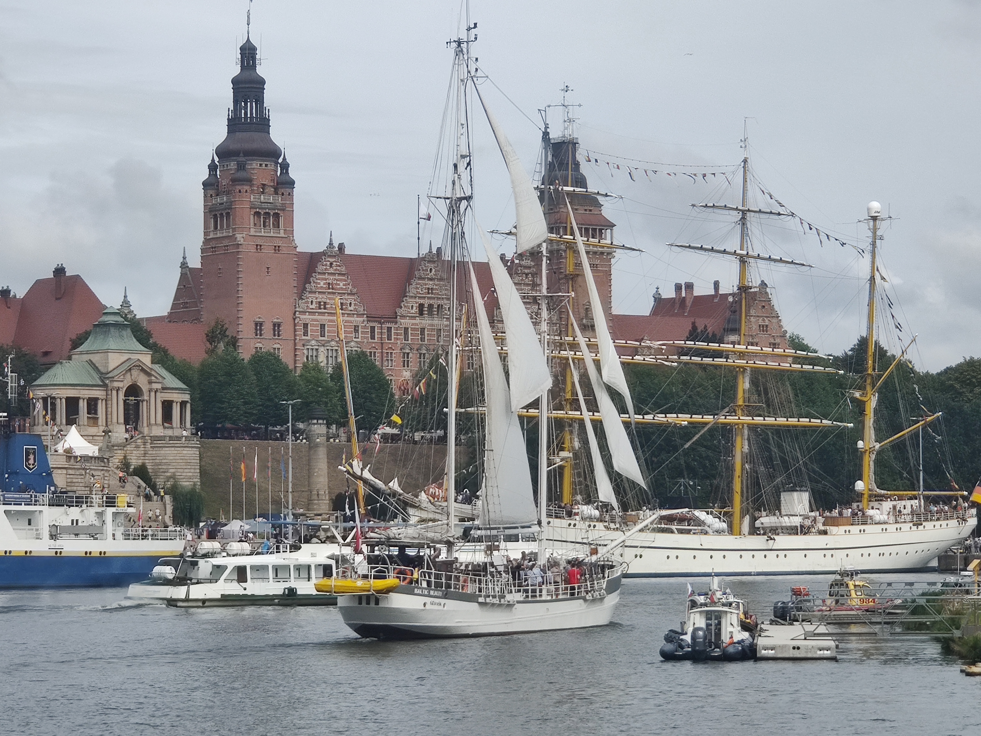 Żagle 2022: Przed nami parada jednostek i pożegnanie, m.in. Gorch Focka